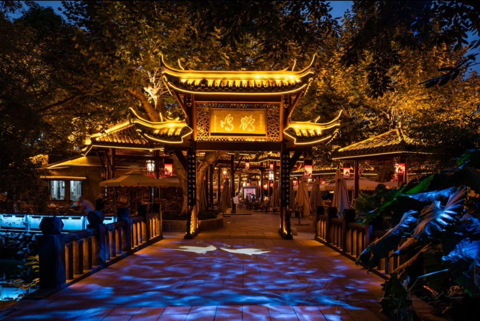He Ming Teahouse Night View
