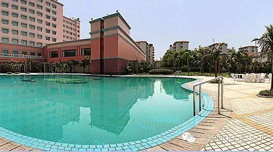 Homeland Hotel Swimming Pool