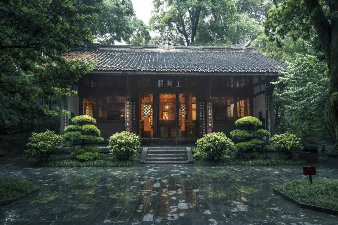 Dufus Cottage chengdu expat