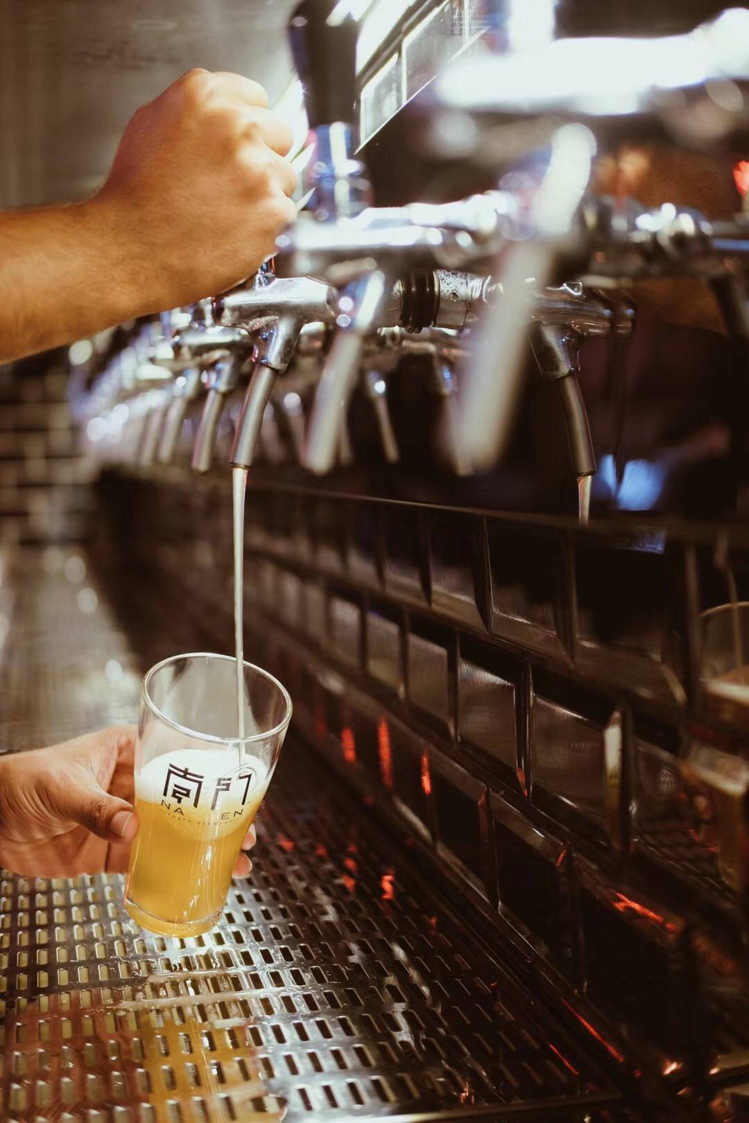 Nanmen Cratt Brewery Chengdu Expat 02