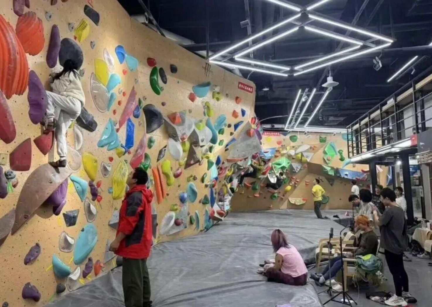 fei-wa-climbing-gym