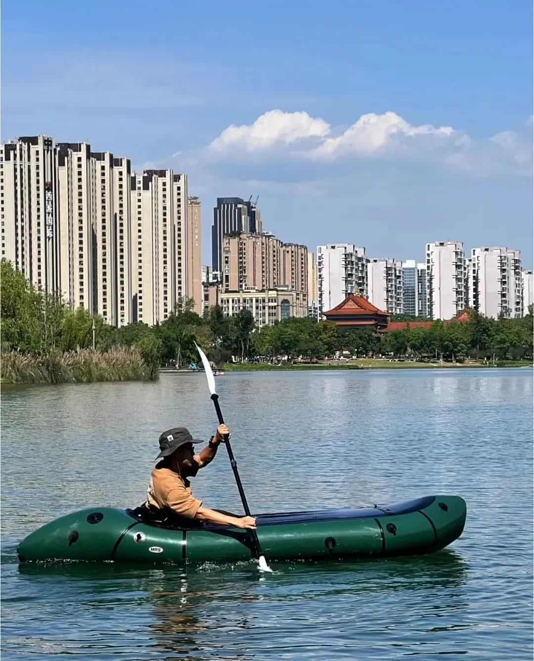 Canoe chengdu-expat