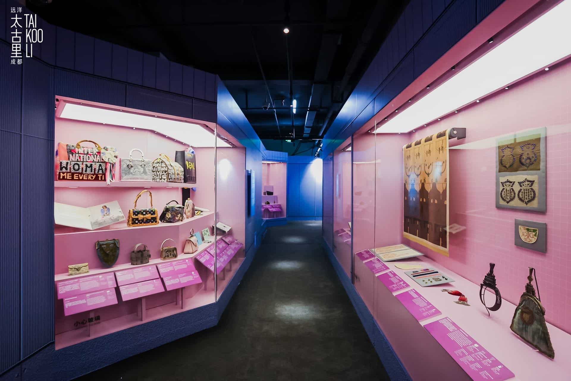 Jan. 16 is last day to see V&A exhibition 'Bags: Inside Out