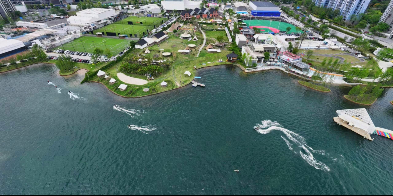 inWave Sports Center LuxeLakes1 1